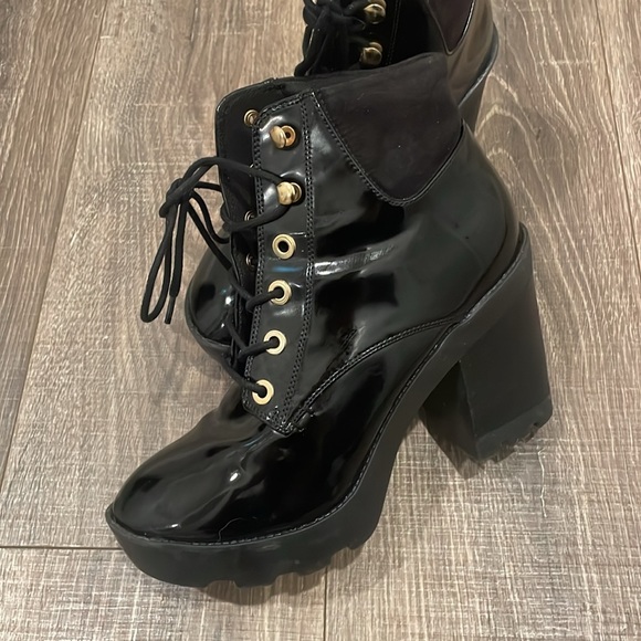 Black Aldo Heeled Boots - Picture 5 of 6